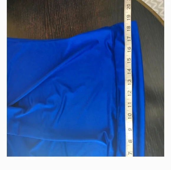 Stretch Sleeveless Blouse. Royal Blue. Medium. - Picture 7 of 9